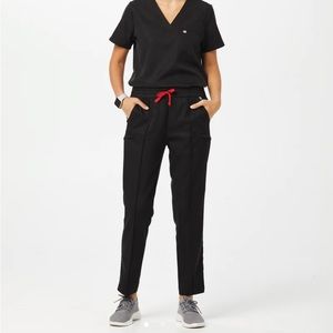 Mediclo scrubs in teal (color no longer available from site!)